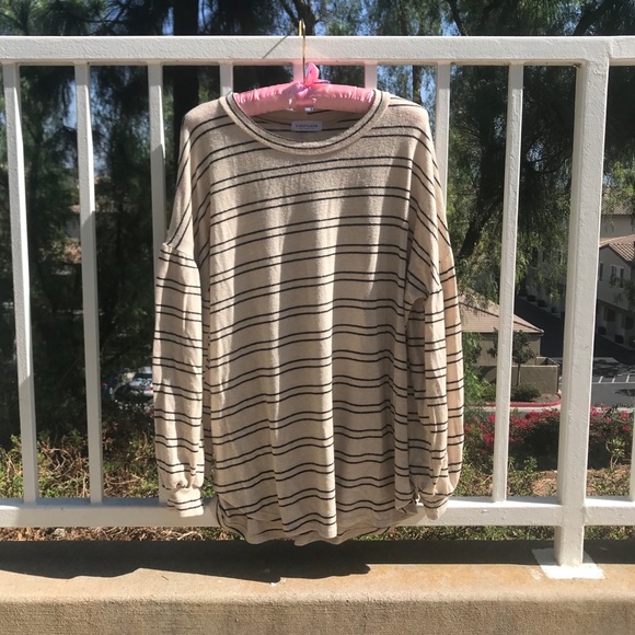 🆕Stripe knit top, NWOT. - Picture 2 of 4